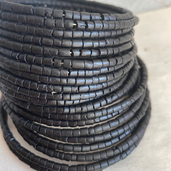 5 pcs Wood beads cuff bracelet snake holiday Christmas stuffing black - Picture 9 of 16